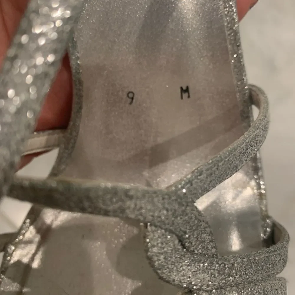STUART WEITZMAN🤍Silver glitter platform slingback